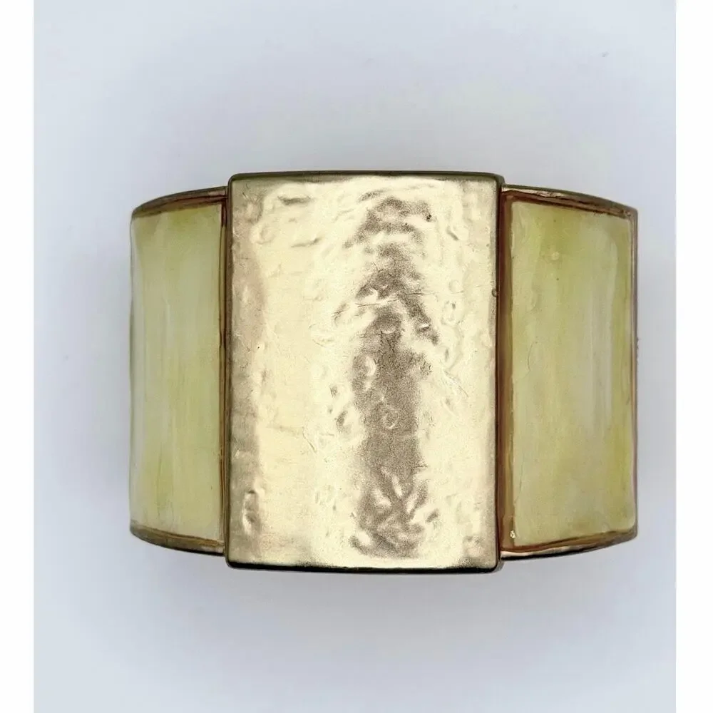✨ Gold Tone Hammered Hinged Bangle Bracelet NWT